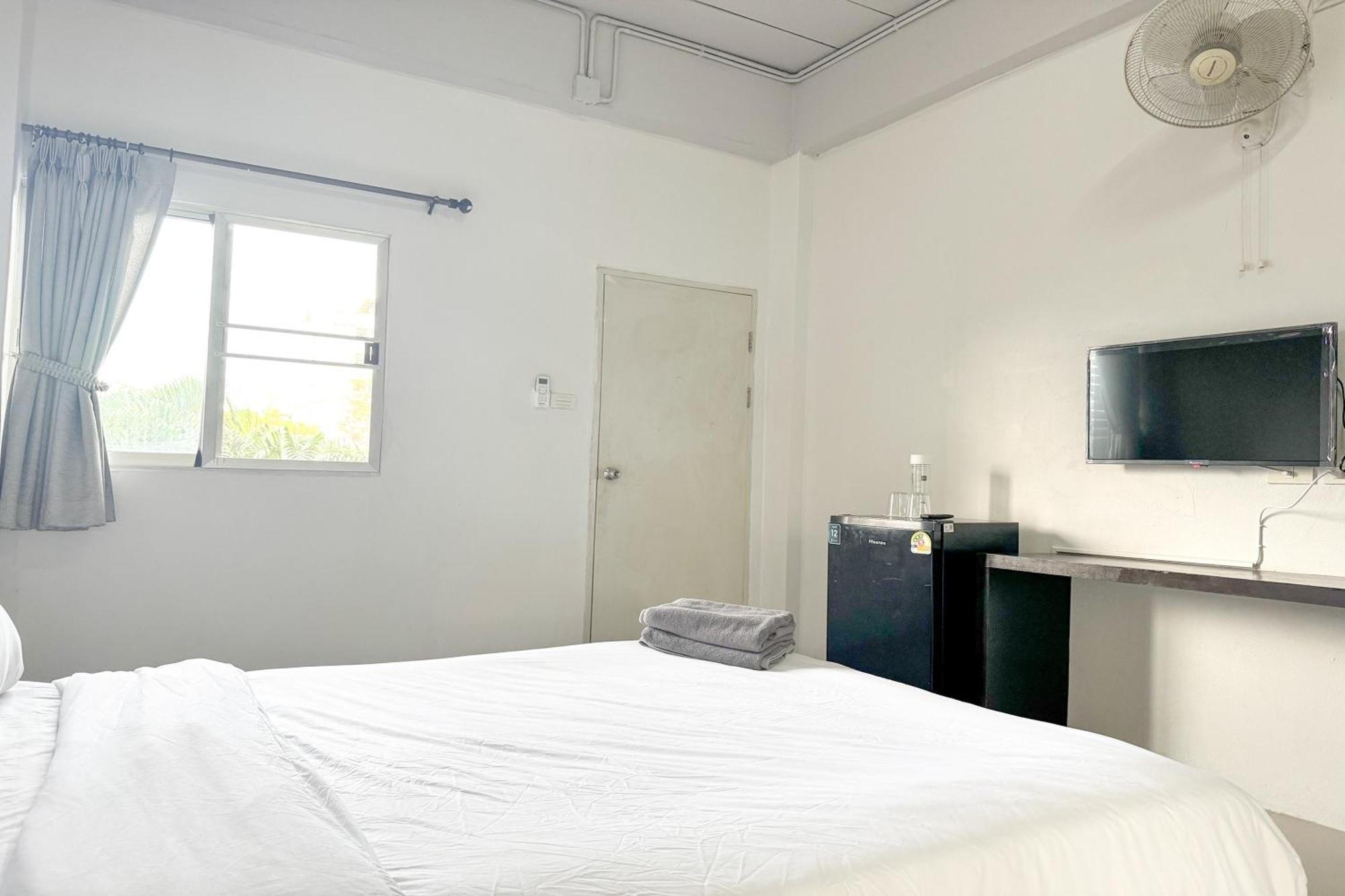 Tf Apartment Chiang Mai Buitenkant foto